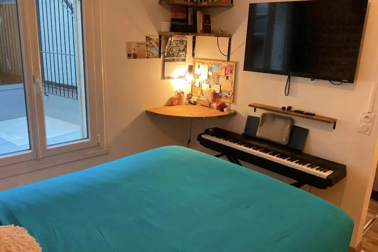 파리 Cozy Cocoon Near Parc Montsouris 아파트